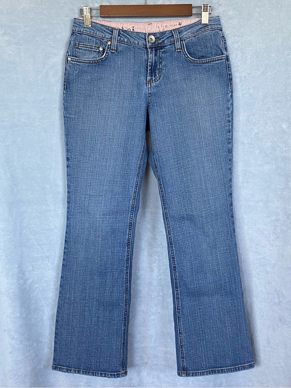 L.E.I. Bootcut Jeans Size 7 Short Low Rise Stretch Denim Flare Fit